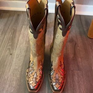 Original and handmade Lucchesse boots. Only worn twice. Size is 7B.